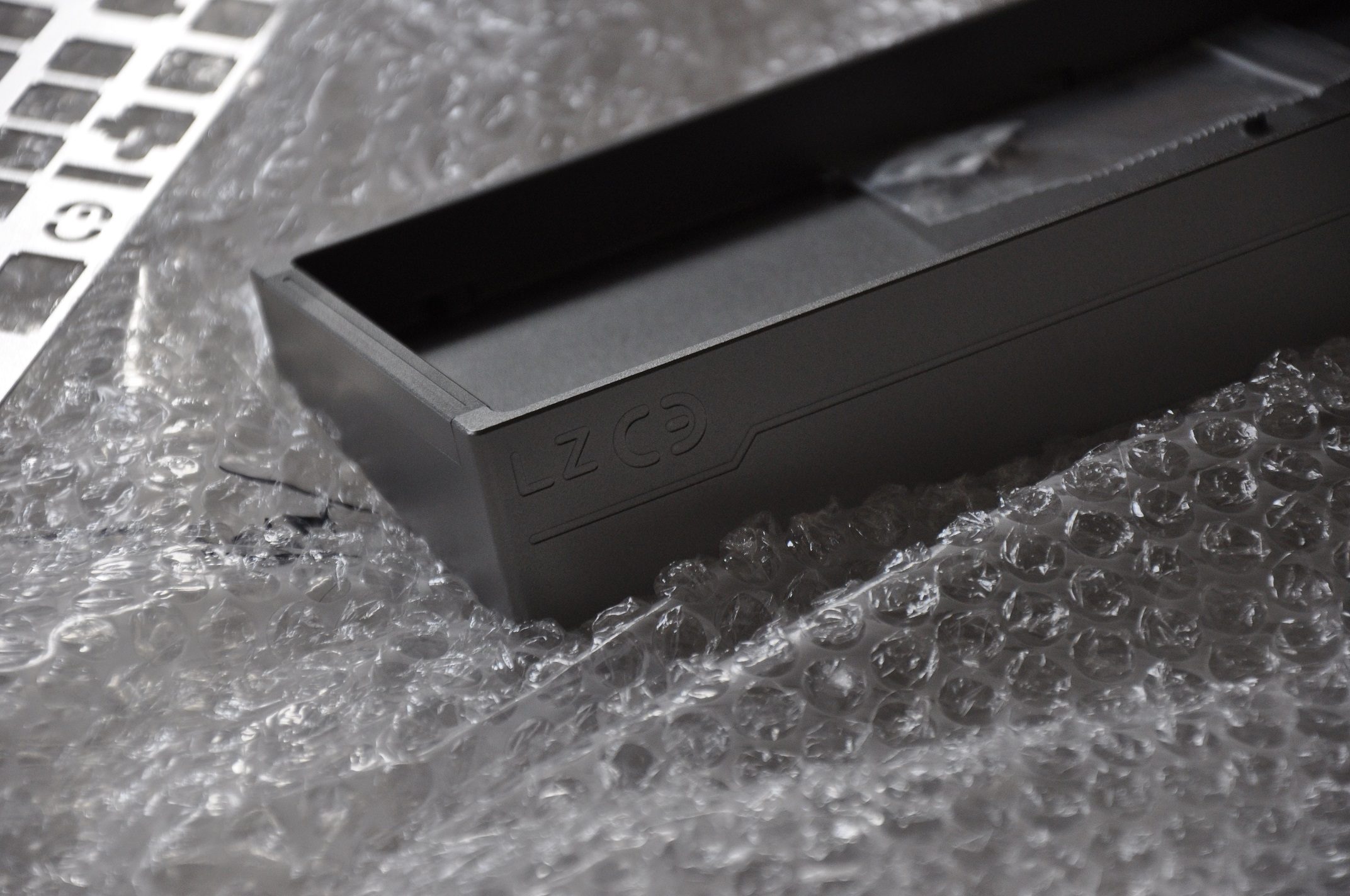 lzcekbd3.jpg : Titanium LZ-CE lzcekbd3.jpg : Titanium LZ-CE