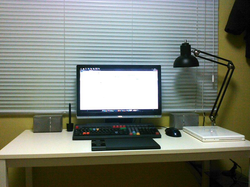 desk3.jpg