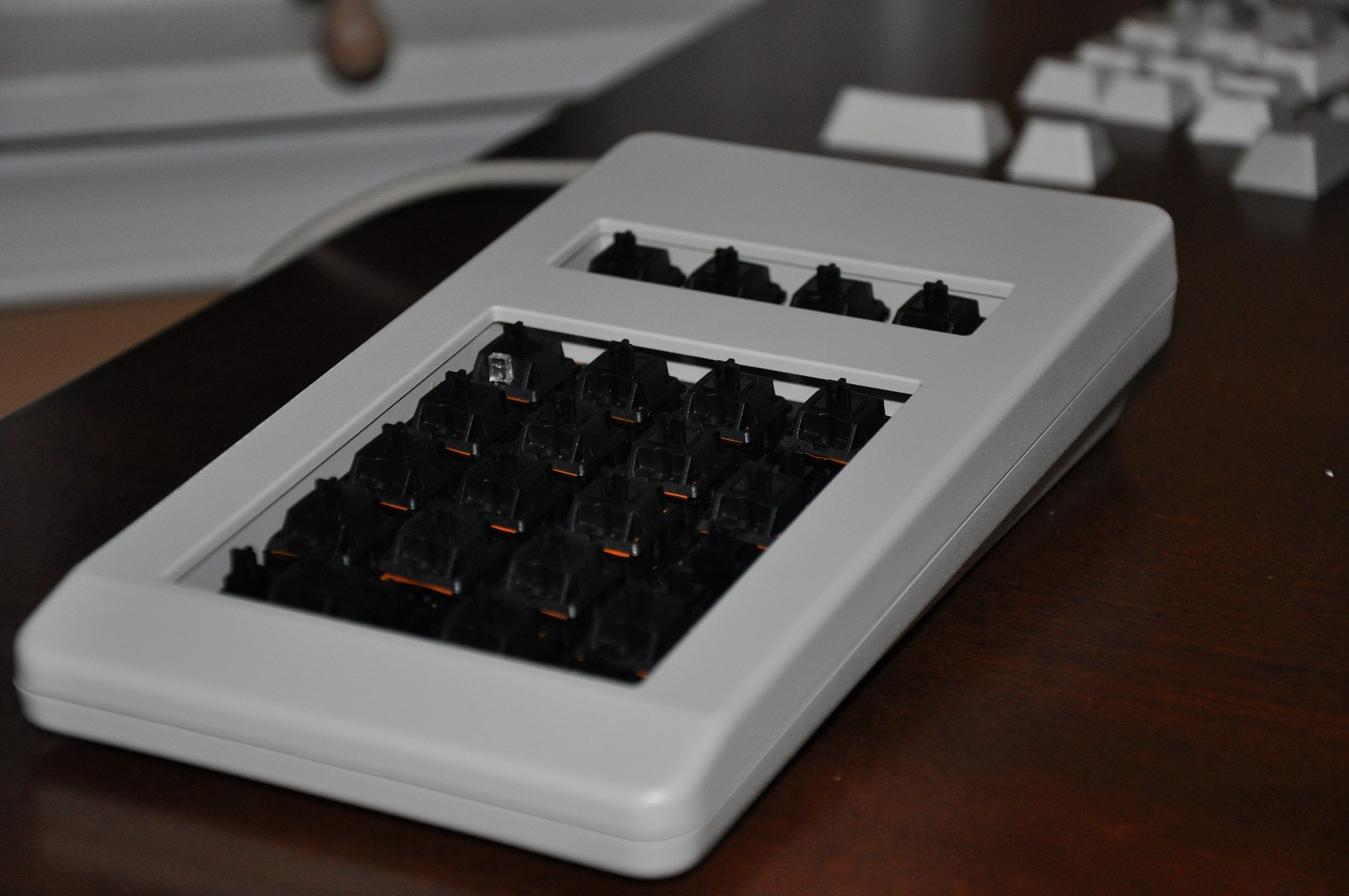 3700kbd3.jpg : 3700 LED/Switch Mod