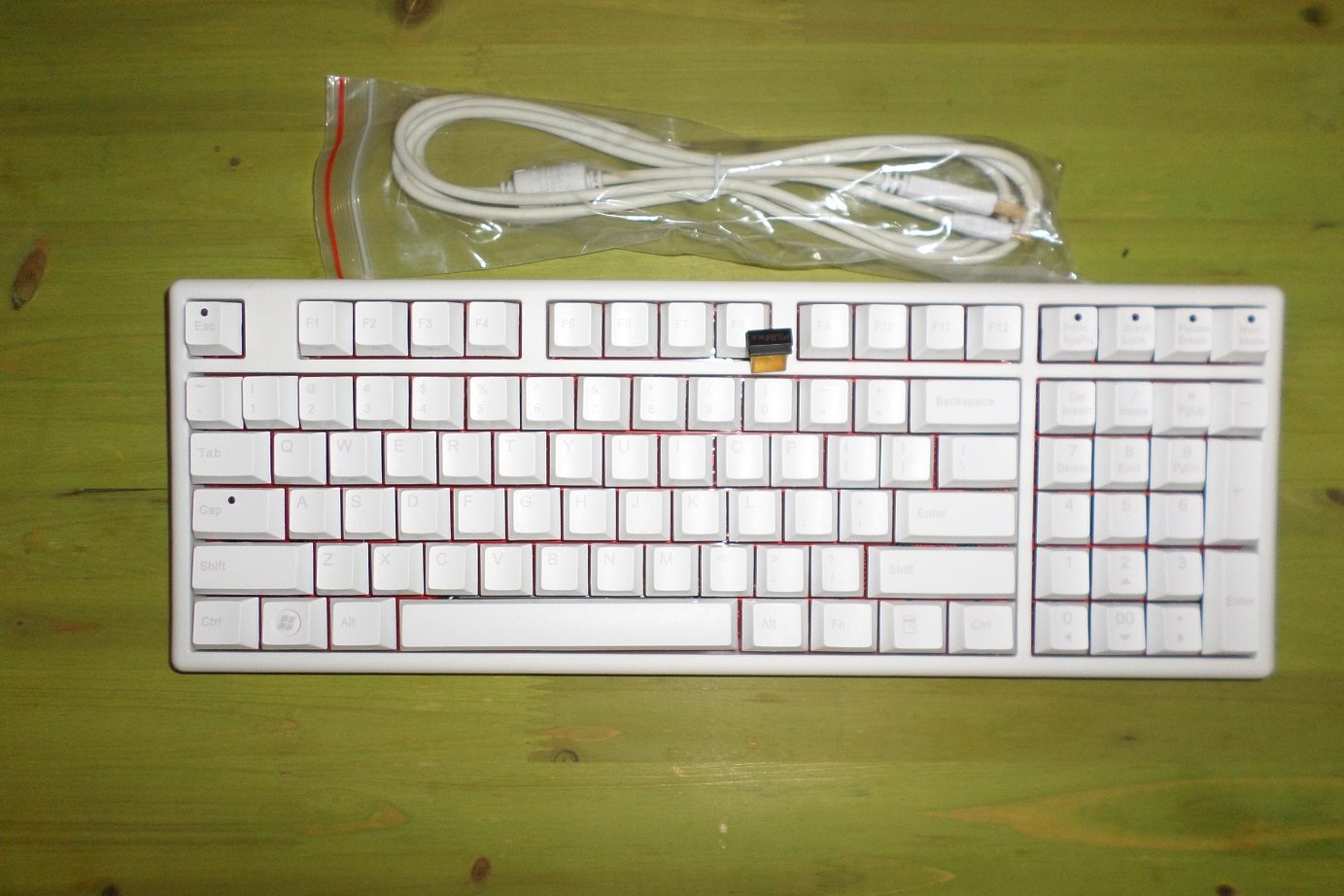 SAM_0564.jpg : PLUM MX 96(무선+무보강), PBT 이색사출 SAM_0564.jpg : PLUM MX 96(무선+무보강), PBT 이색사출