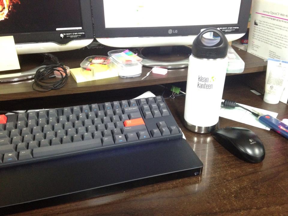 544105_481483561907657_868773677_n.jpg : 가입인사드립니다 :)