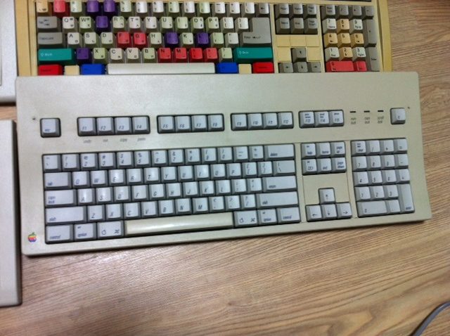apple_extended.jpg