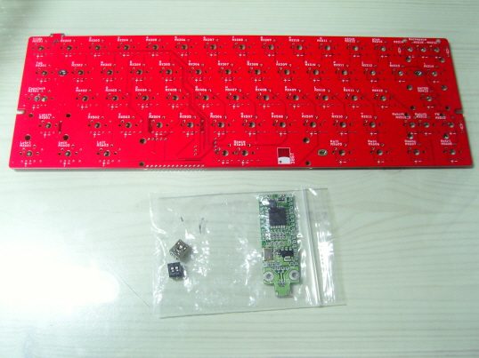 크기변환_6.JPG : 덕님포커하우징(RED)+보강판+38GT기판 팝니다^^