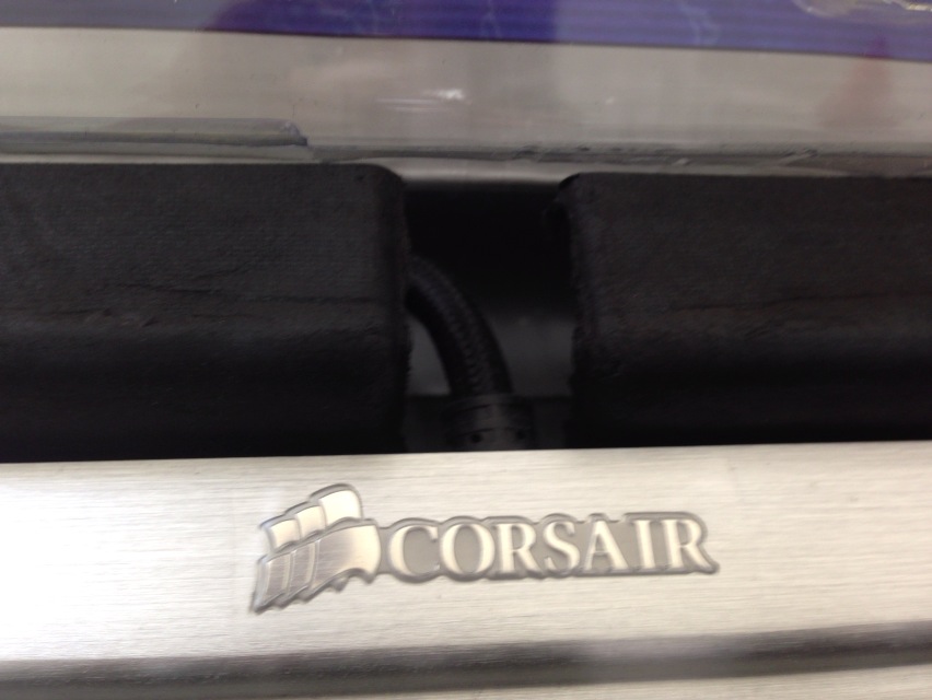 IMG_2757.JPG : Cosair Vengeance K90 (커세어 K90) 게이밍 키보드 (적축) 판매합니다.