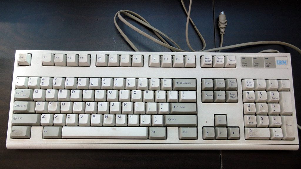 DSC07106.jpg : IBM Model M2 인식불량, 세진1080실사용기, 알프스백축제로