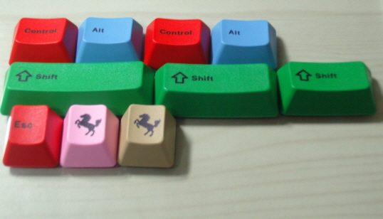 크기변환_다이하드RGB윈키.jpg : 1800블랙이색+다이하드RGB윈키 팝니다.