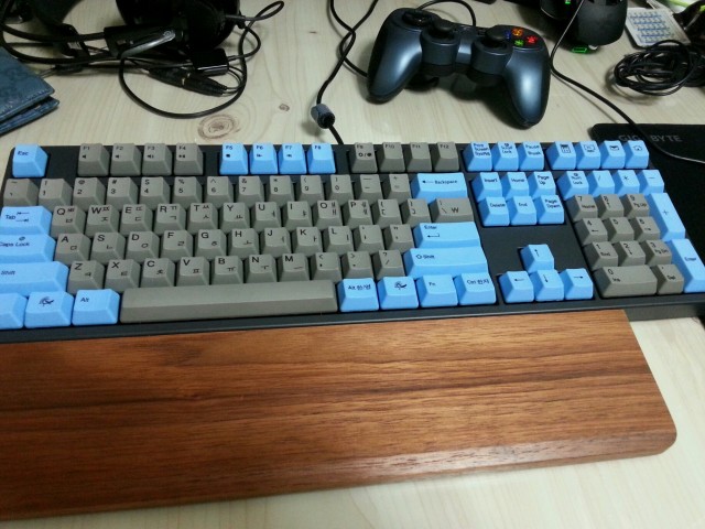 1375275596608.jpg : DK-9008 G2 Pro 블루/그레이 한글갈축+예판41개키캡