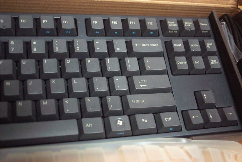DSCF7553.jpg : FC700R 그레이 영문 흑축 판매합니다.