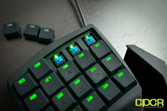razer-orbweaver-mechanical-gaming-keypad-custom-pc-review-17-588x392.jpg