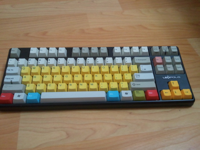 2011-07-23 19.13.20.jpg : 중국에서 땡겨온 키캡과 제 주력키보드