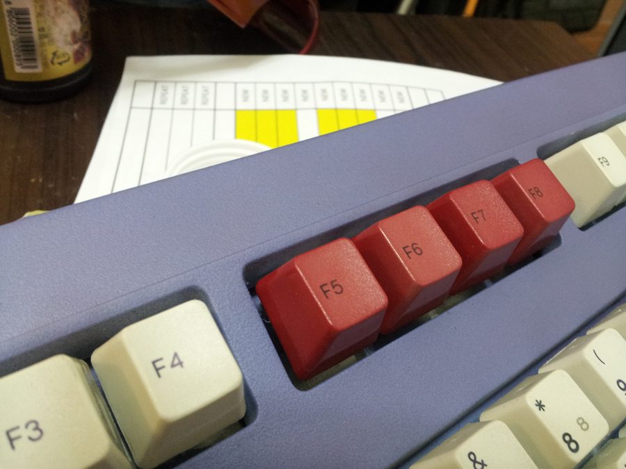 20120326_235424.jpg : IBM 텐키레스 도색 했어요~~