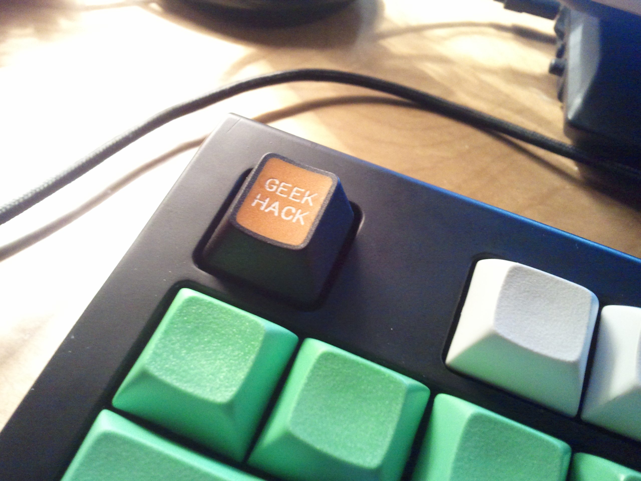 2013-09-06 02.01.44.jpg : Razer Blackwidow Tournament edition