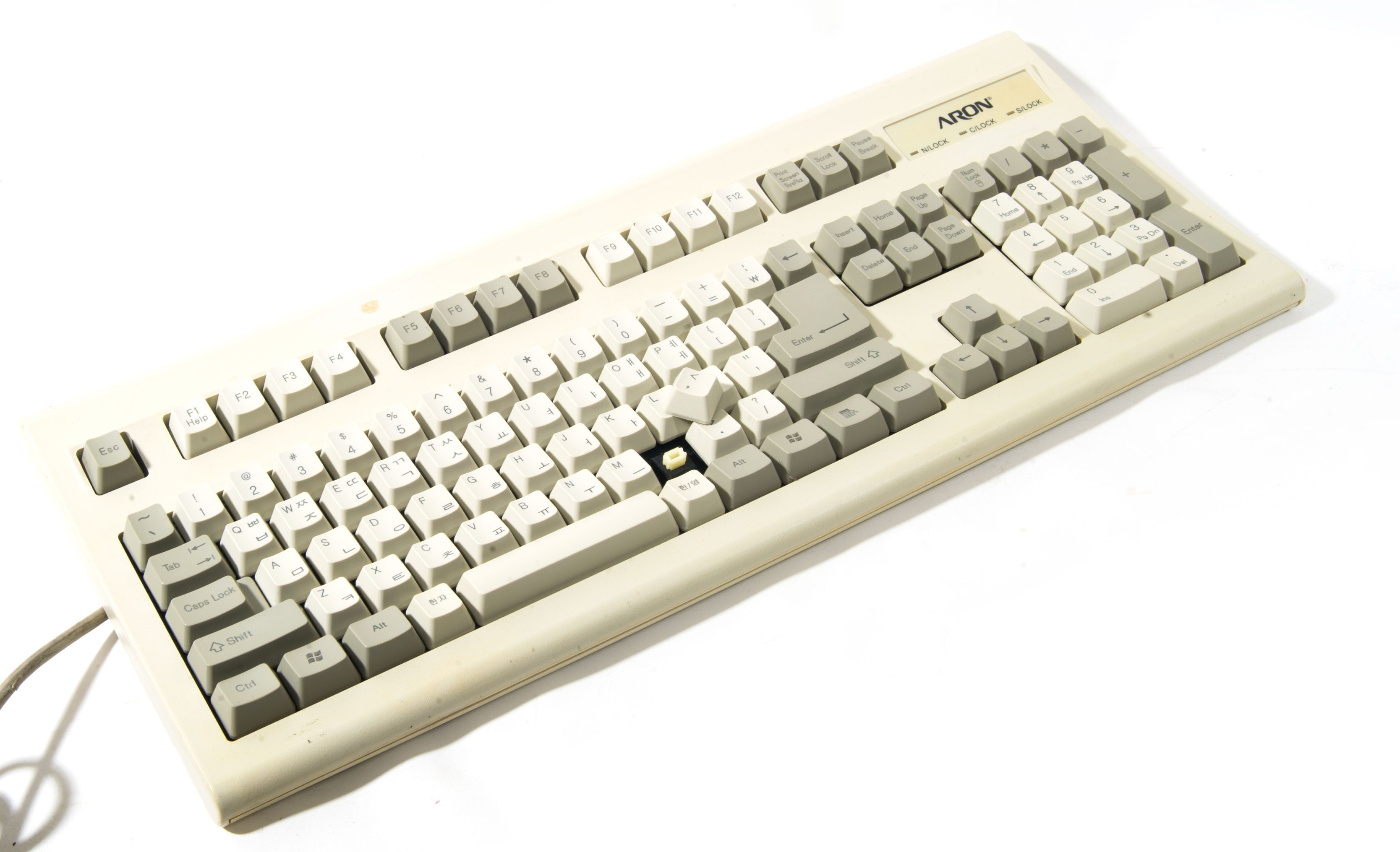 Aron-kb-A106S.jpg