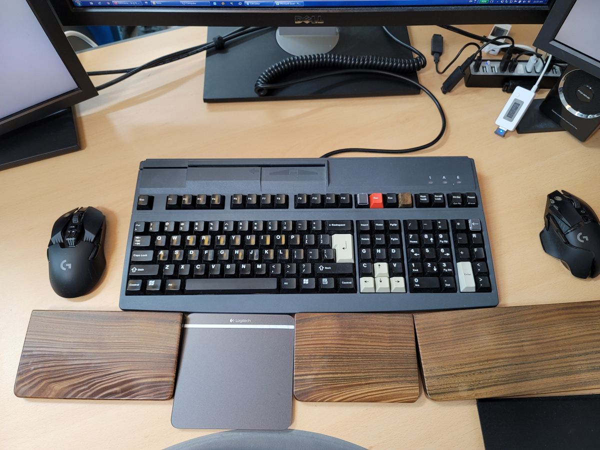 1. G80-8200.jpg