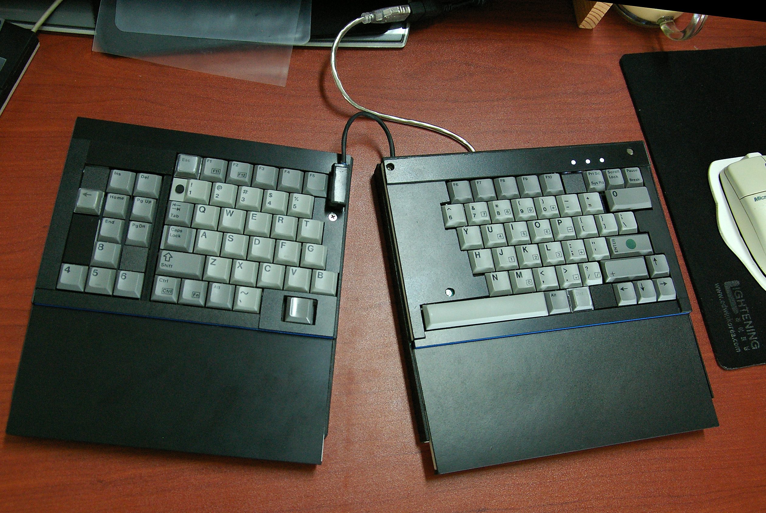 M_12.JPG : ML 4100 Free style Keyboard