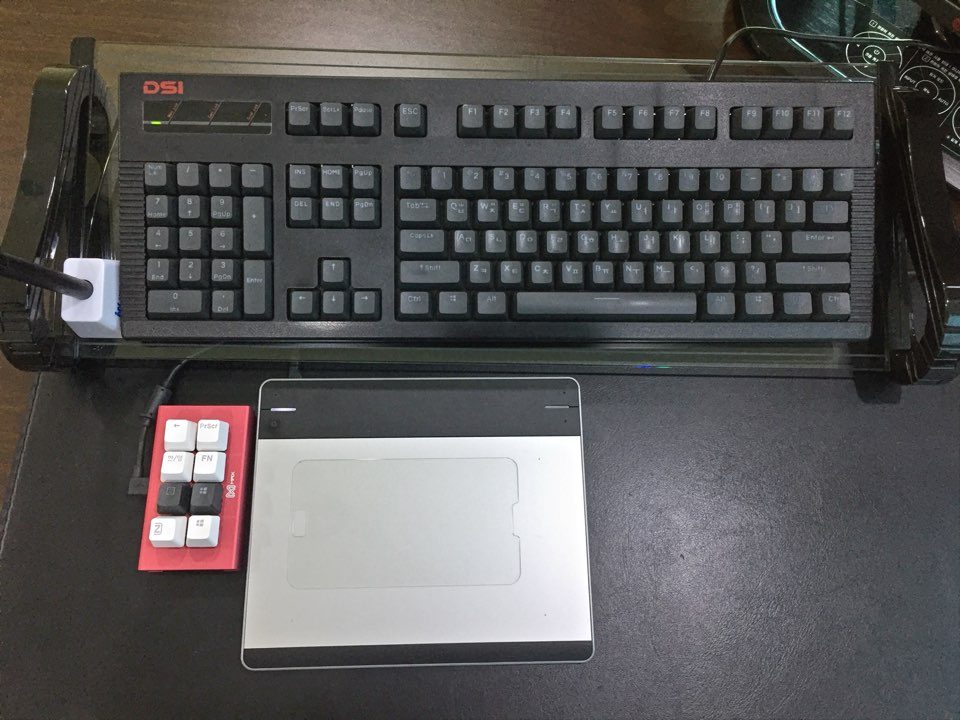 myDesk.jpg