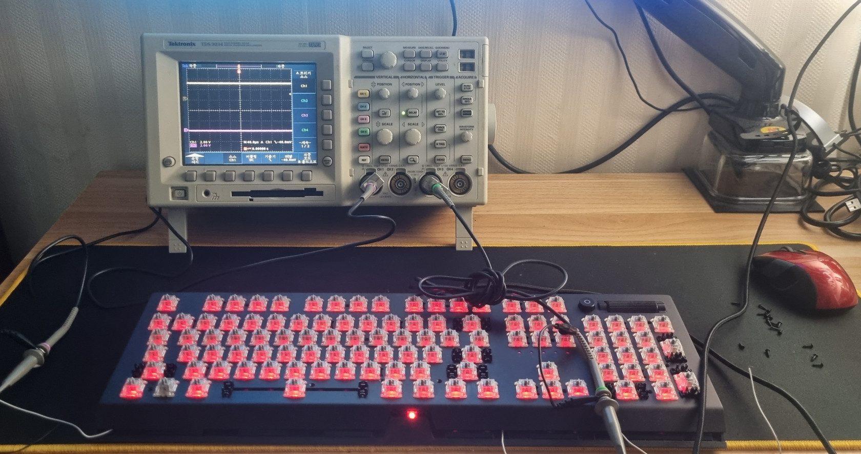 수정됨_Desk.jpg