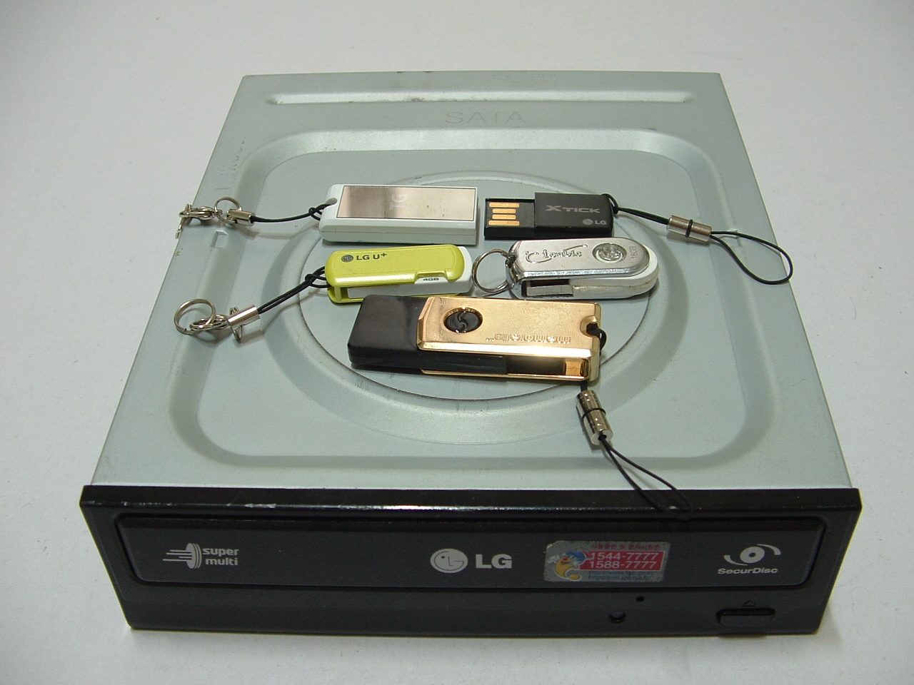 CD.JPG