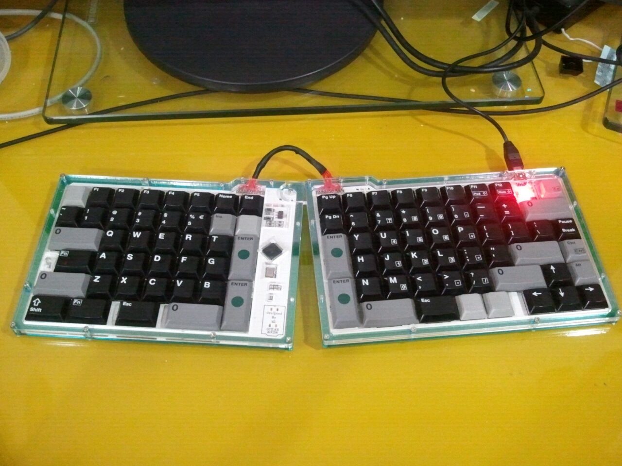 2012030**1*70*.jpg