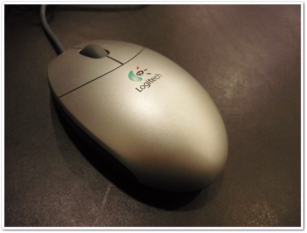 desk-2011-03.jpg