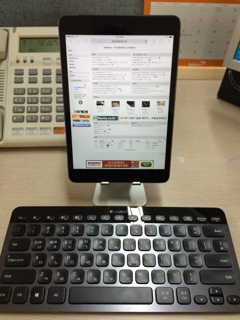 iPhone_1.jpg : 로지텍 K810 과 아레미 조합입니다. iPhone_1.jpg : 로지텍 K810 과 아레미 조합입니다.