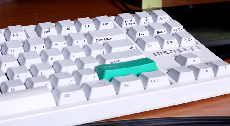 레터링002.jpg : 그루브87에 700r 화이트 무각....그리고 레터링