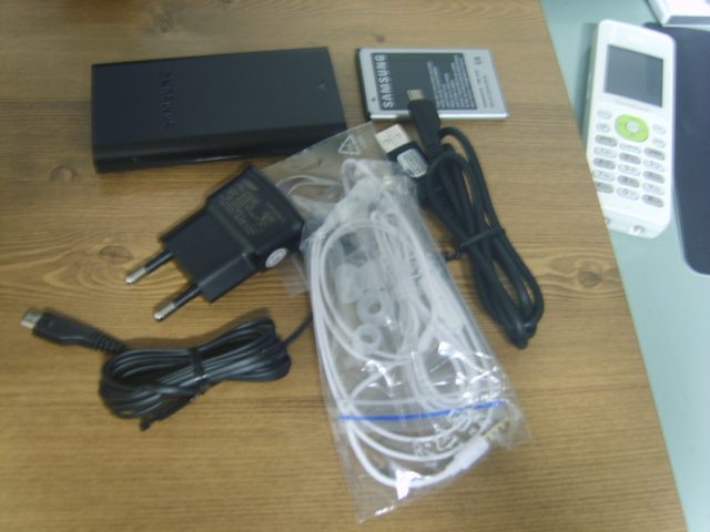 S8000497.JPG