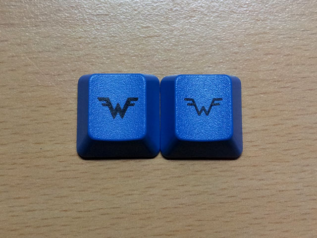 20120525_223417.jpg : Weezer 키캡 수령했습니다.