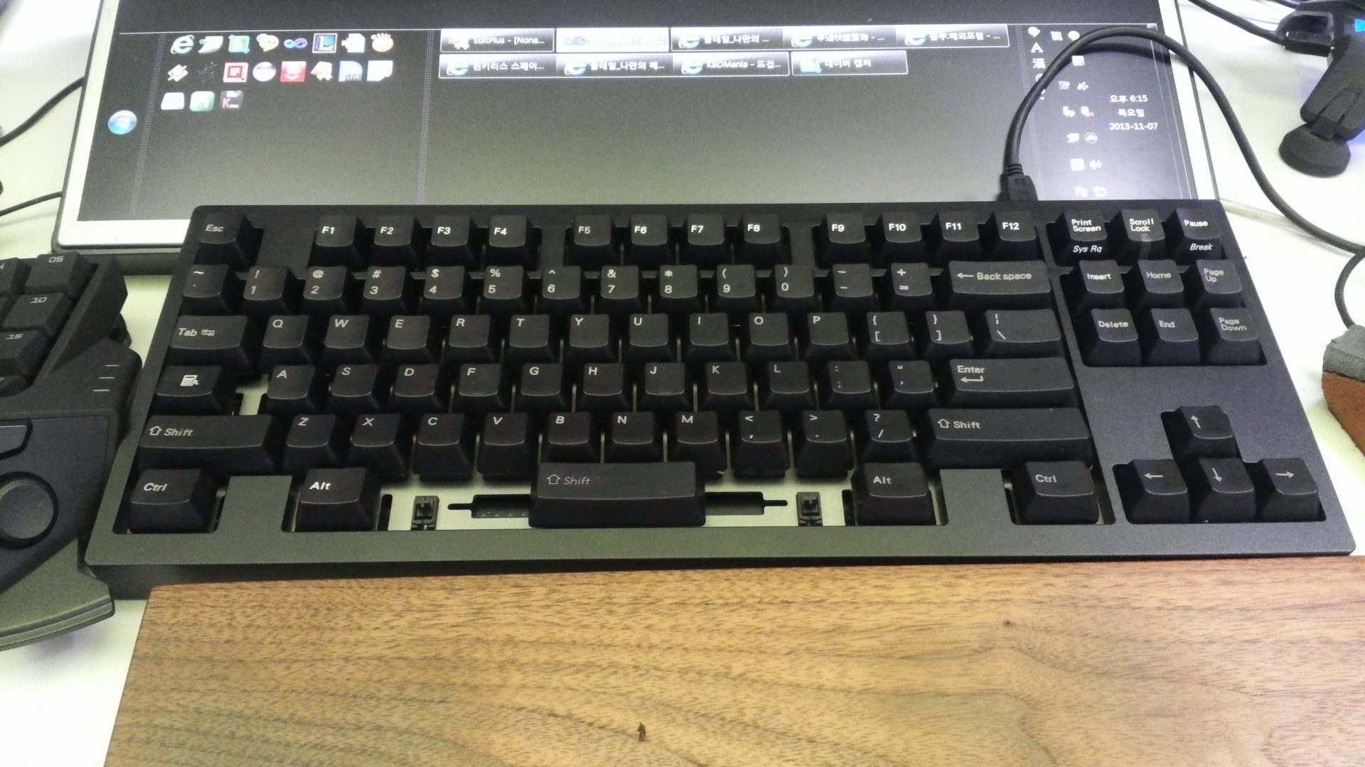 P131107_181551[1].jpg : 이건 아닌듯