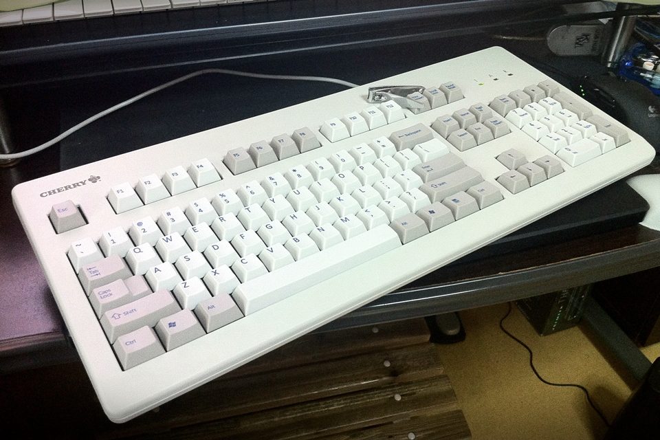 Cherry G80-3000, 대륙승화, 스테빌라이져 발톱제거.JPG : 대륙승화파랑 & 스테빌 발톱작업