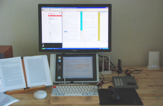 desk1.png