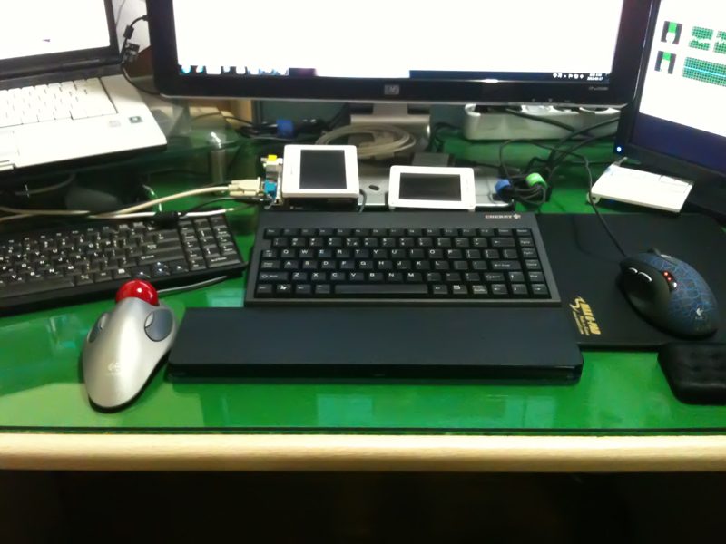 Desk1.jpg