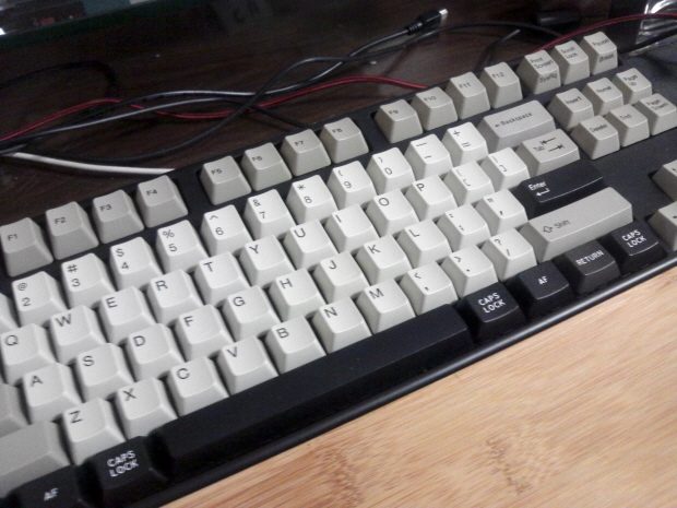 크기변환_IMG_20130223_141044.jpg : 키캡 2개 제외하고....
