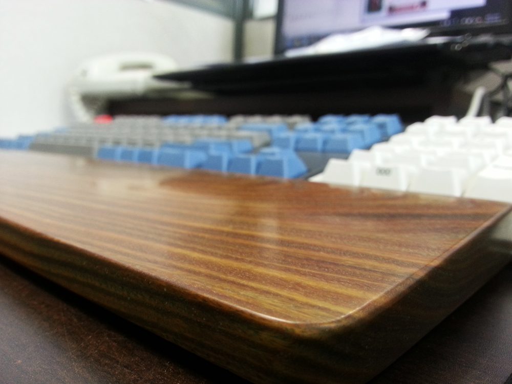 wood1.jpg