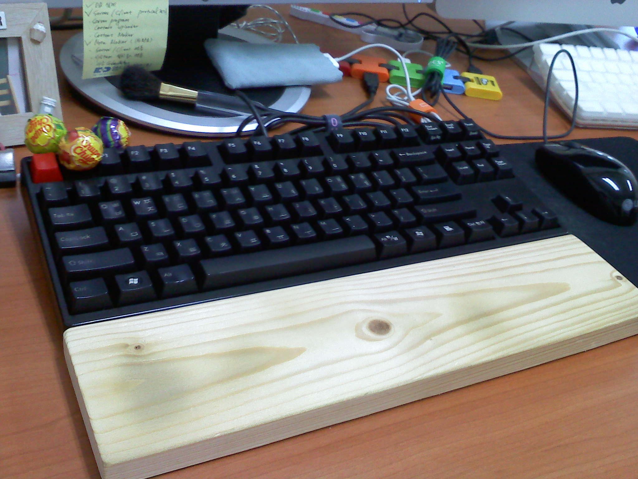 desk2.jpg
