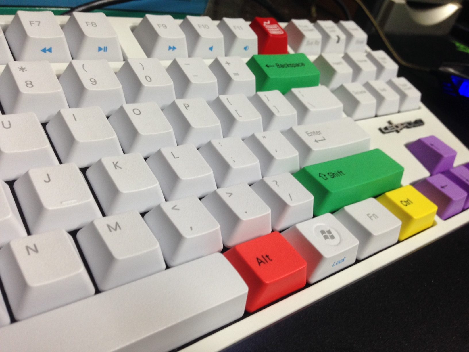 700R2.jpg