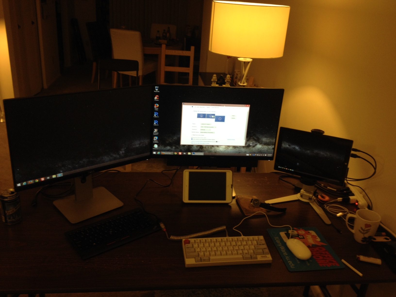 photo_desk_4.jpg