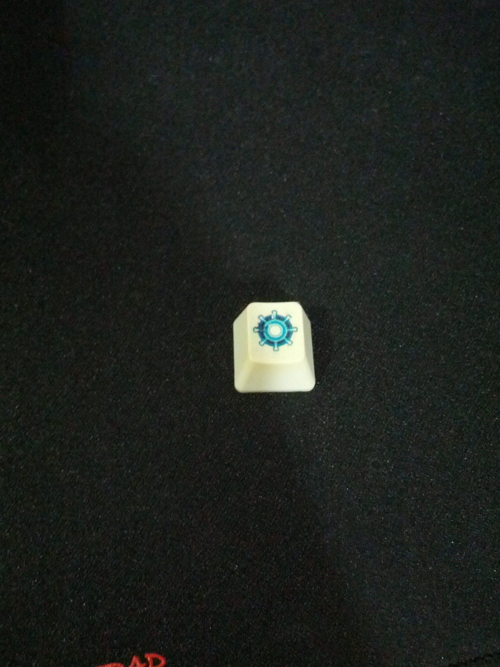 IMG_20130108_211701.jpg : 포인트 키캡도 자작이 가능할것같네요