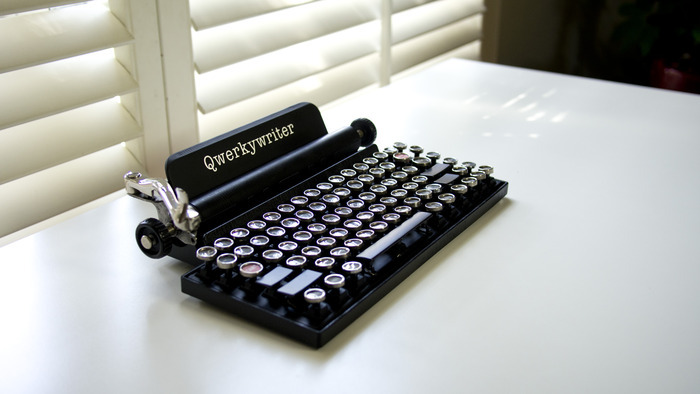 slide_355829_3908550_free.jpg : Qwerkywriter 블루투스 기계식키보드
