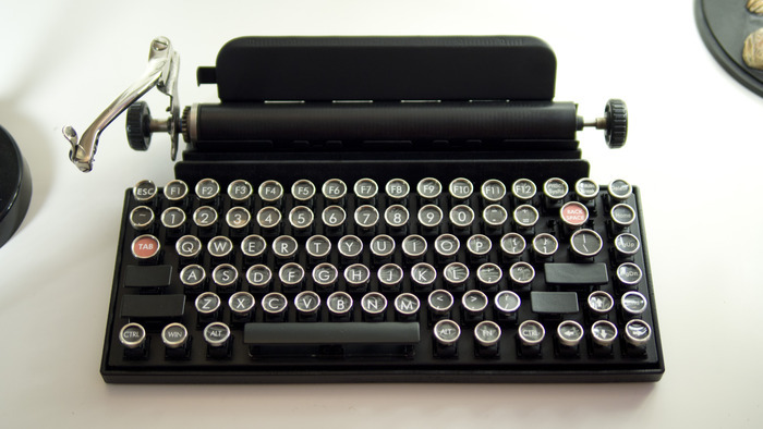 slide_355829_3908554_free.jpg : Qwerkywriter 블루투스 기계식키보드