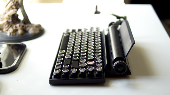 slide_355829_3908558_free.jpg : Qwerkywriter 블루투스 기계식키보드