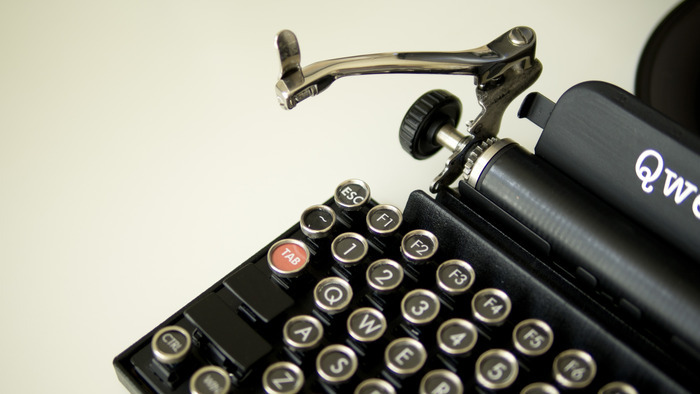 slide_355829_3908553_free.jpg : Qwerkywriter 블루투스 기계식키보드
