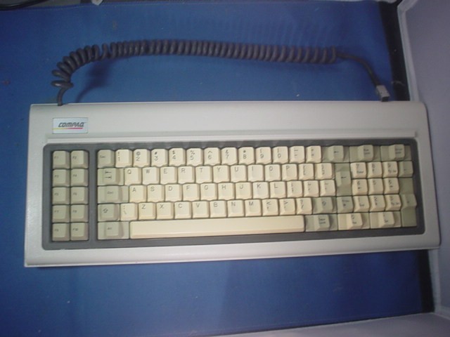 Vintage COMPAQ Portable Luggable Computer Keyboard.jpg