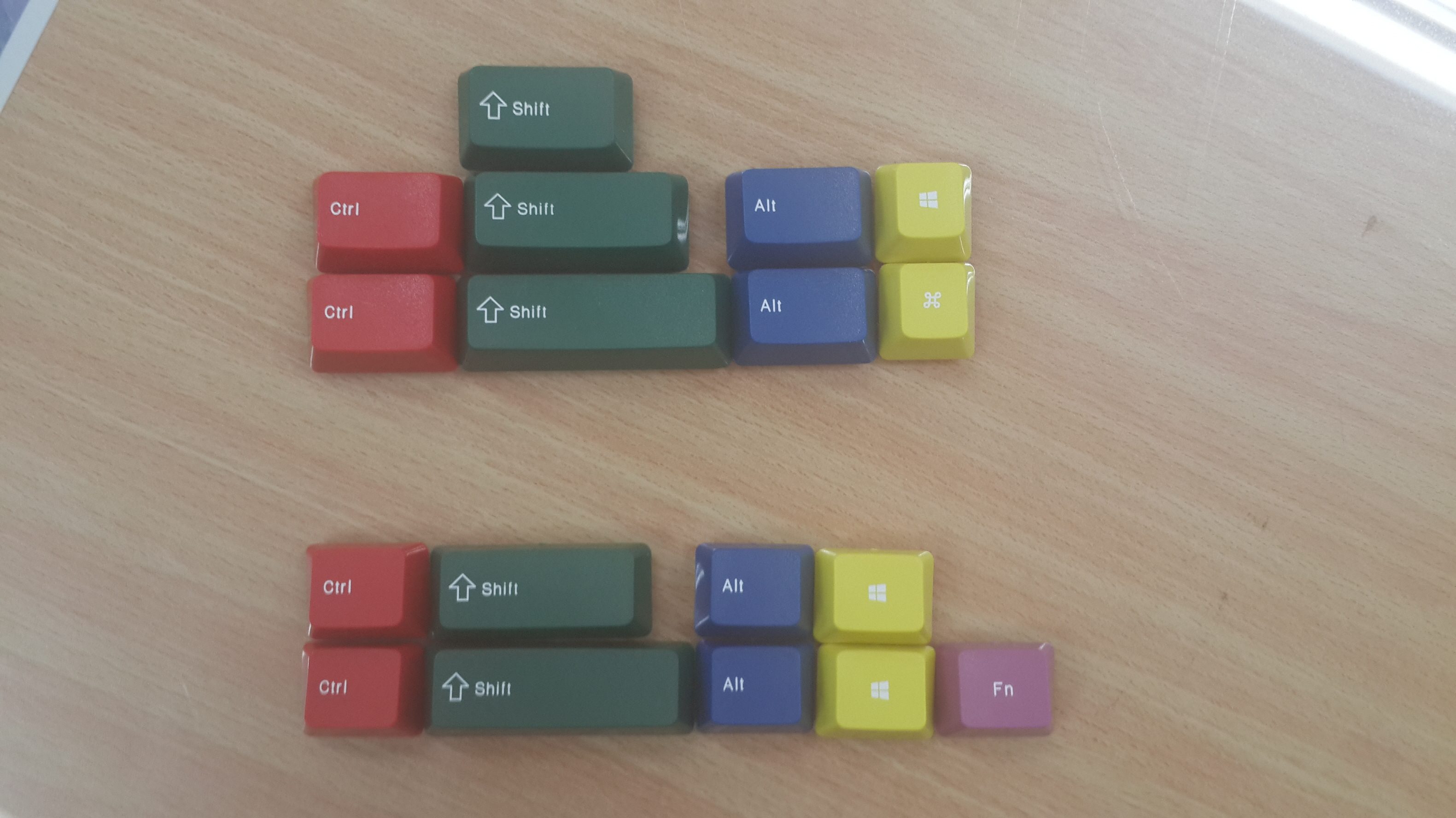 짹지비.jpg : QWER RGB(짹지비) 판매합니다. 짹지비.jpg : QWER RGB(짹지비) 판매합니다.