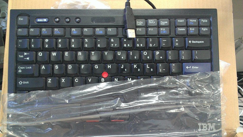 2012-12-11 09.41.59.jpg : 울트라나브 구형(Win키없음) USB 팝니다.
