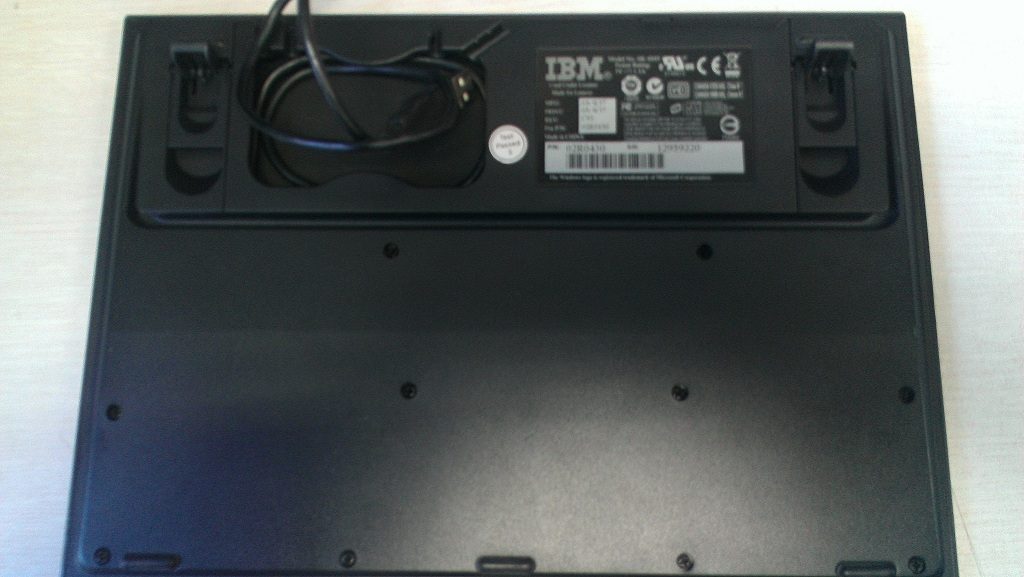2012-12-11 10.05.59.jpg : 울트라나브 구형(Win키없음) USB 팝니다.