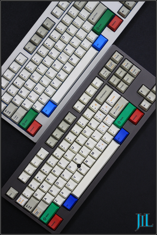 KMAC + Cherry PBT Dye-sub 01.jpg : Kmac 1 or 2  (Winkeyless Silver or Titan)