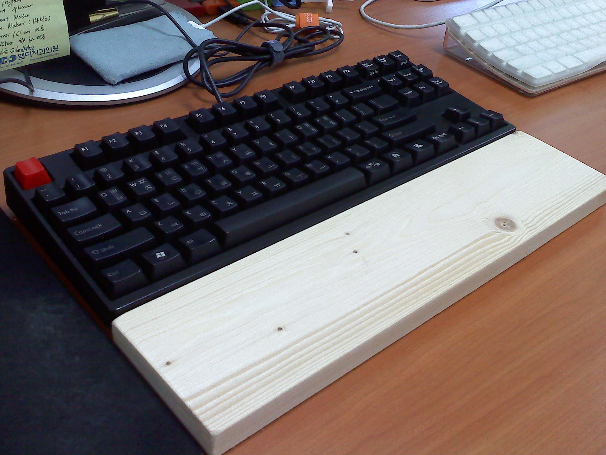 wood.jpg