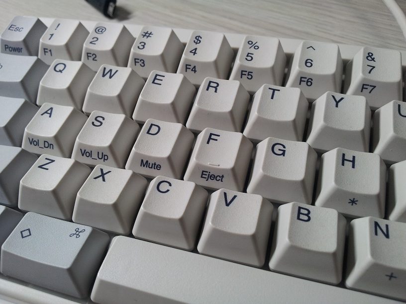 2.jpg : 해피해킹 프로2 백각 판매합니다 2.jpg : 해피해킹 프로2 백각 판매합니다