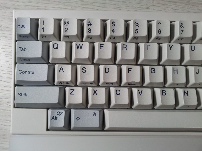 8.jpg : 해피해킹 프로2 백각 판매합니다 8.jpg : 해피해킹 프로2 백각 판매합니다